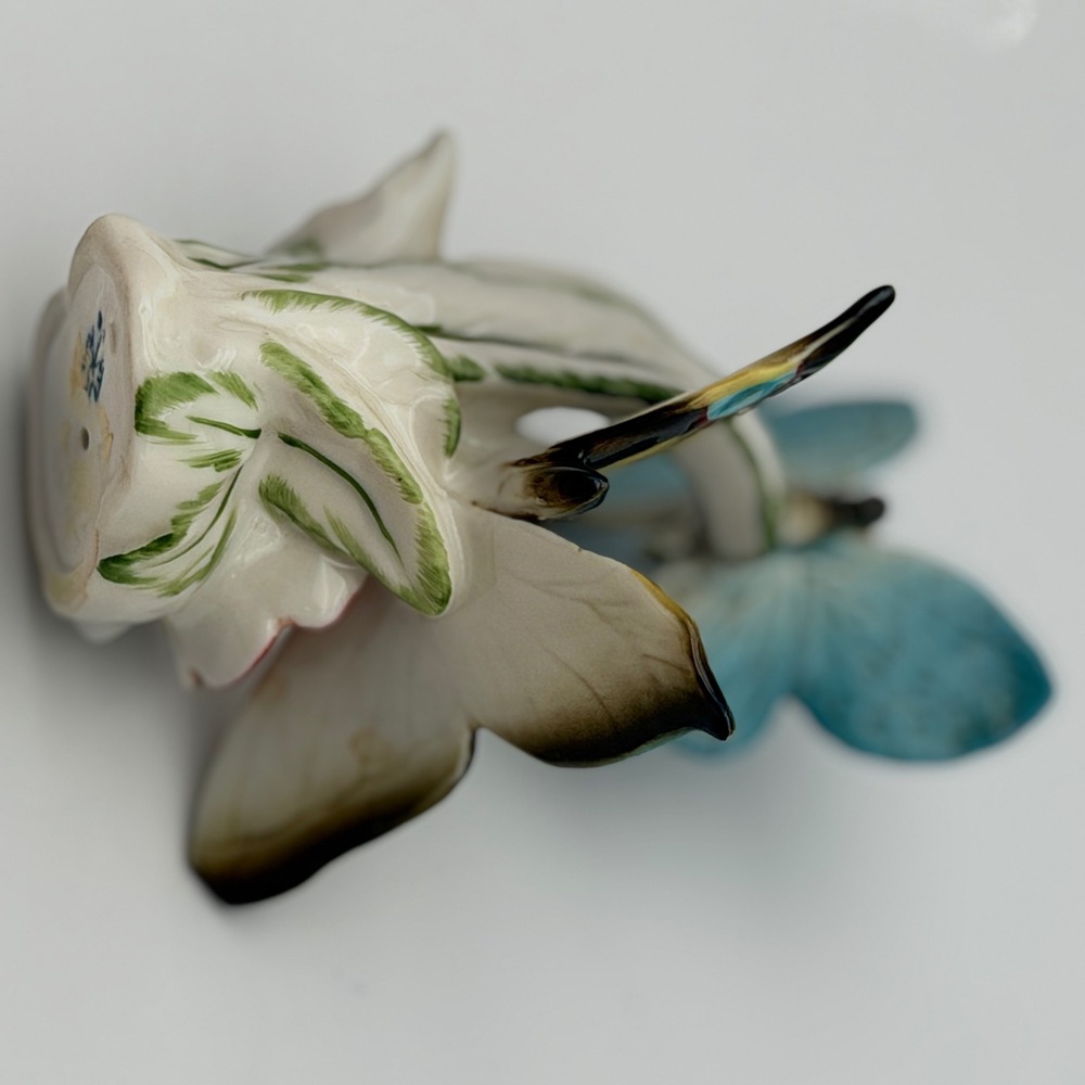 Vintage Karl Ens Porcelain Figurine Blue Yellow Butterflies on Flowers 4.5" RARE - Picture 10 of 15